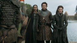 extant_GameOfThrones_3x03-WalkOfPunishment_0182