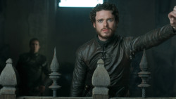 extant_GameOfThrones_3x03-WalkOfPunishment_0242