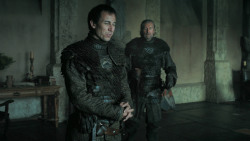 extant_GameOfThrones_3x03-WalkOfPunishment_0263