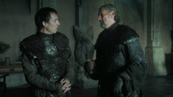 extant_GameOfThrones_3x03-WalkOfPunishment_0269