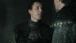 extant_GameOfThrones_3x03-WalkOfPunishment_0296