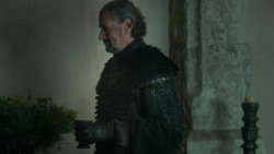 extant_GameOfThrones_3x03-WalkOfPunishment_0320