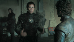extant_GameOfThrones_3x03-WalkOfPunishment_0324