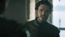 extant_GameOfThrones_3x03-WalkOfPunishment_0331