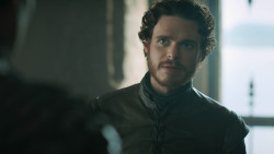 extant_GameOfThrones_3x03-WalkOfPunishment_0339
