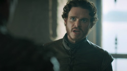 extant_GameOfThrones_3x03-WalkOfPunishment_0342