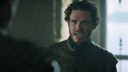 extant_GameOfThrones_3x03-WalkOfPunishment_0349