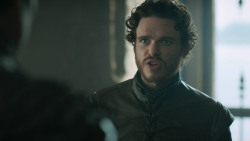 extant_GameOfThrones_3x03-WalkOfPunishment_0354