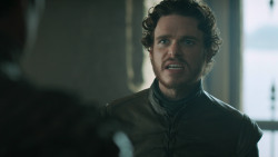 extant_GameOfThrones_3x03-WalkOfPunishment_0359