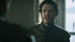 extant_GameOfThrones_3x03-WalkOfPunishment_0360