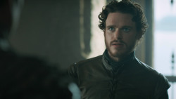 extant_GameOfThrones_3x03-WalkOfPunishment_0366