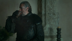 extant_GameOfThrones_3x03-WalkOfPunishment_0379