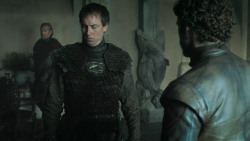 extant_GameOfThrones_3x03-WalkOfPunishment_0396