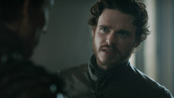 extant_GameOfThrones_3x03-WalkOfPunishment_0406