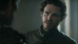 extant_GameOfThrones_3x03-WalkOfPunishment_0411