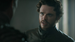 extant_GameOfThrones_3x03-WalkOfPunishment_0416