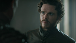 extant_GameOfThrones_3x03-WalkOfPunishment_0417