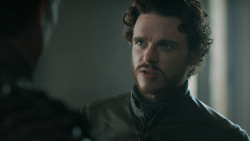 extant_GameOfThrones_3x03-WalkOfPunishment_0418