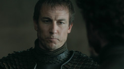 extant_GameOfThrones_3x03-WalkOfPunishment_0432