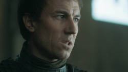 extant_GameOfThrones_3x03-WalkOfPunishment_0447