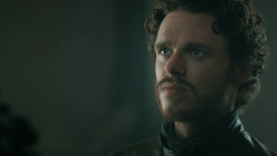 extant_GameOfThrones_3x03-WalkOfPunishment_0449