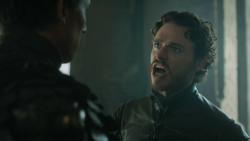 extant_GameOfThrones_3x03-WalkOfPunishment_0454
