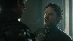 extant_GameOfThrones_3x03-WalkOfPunishment_0455