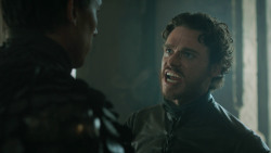 extant_GameOfThrones_3x03-WalkOfPunishment_0457