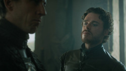 extant_GameOfThrones_3x03-WalkOfPunishment_0465