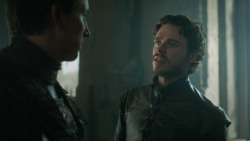 extant_GameOfThrones_3x03-WalkOfPunishment_0480