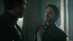 extant_GameOfThrones_3x03-WalkOfPunishment_0482