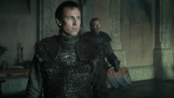 extant_GameOfThrones_3x03-WalkOfPunishment_0486