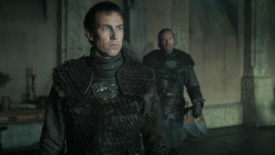extant_GameOfThrones_3x03-WalkOfPunishment_0488