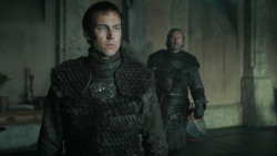 extant_GameOfThrones_3x03-WalkOfPunishment_0489