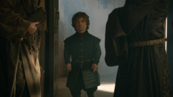 extant_GameOfThrones_3x03-WalkOfPunishment_0533