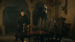 extant_GameOfThrones_3x03-WalkOfPunishment_0550