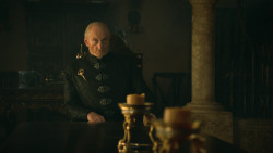 extant_GameOfThrones_3x03-WalkOfPunishment_0556