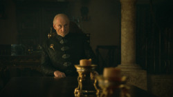 extant_GameOfThrones_3x03-WalkOfPunishment_0557