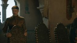 extant_GameOfThrones_3x03-WalkOfPunishment_0570