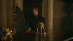 extant_GameOfThrones_3x03-WalkOfPunishment_0656