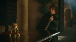 extant_GameOfThrones_3x03-WalkOfPunishment_0681