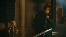 extant_GameOfThrones_3x03-WalkOfPunishment_0683