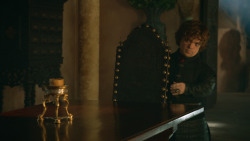 extant_GameOfThrones_3x03-WalkOfPunishment_0690