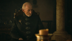 extant_GameOfThrones_3x03-WalkOfPunishment_0827