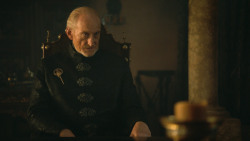 extant_GameOfThrones_3x03-WalkOfPunishment_0867