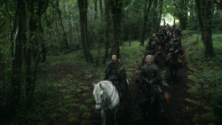 extant_GameOfThrones_3x03-WalkOfPunishment_0972