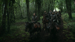 extant_GameOfThrones_3x03-WalkOfPunishment_0980