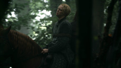 extant_GameOfThrones_3x03-WalkOfPunishment_1021