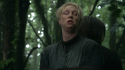 extant_GameOfThrones_3x03-WalkOfPunishment_1042