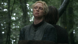extant_GameOfThrones_3x03-WalkOfPunishment_1060